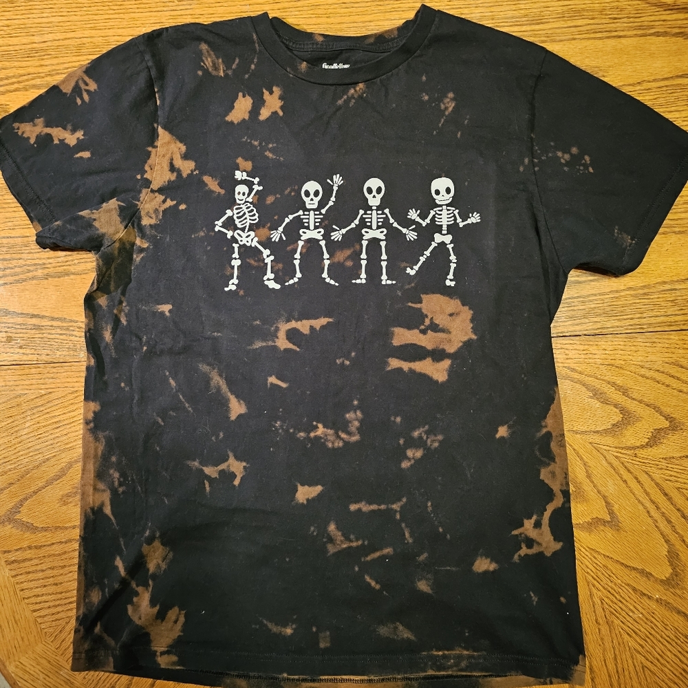 Skeleton T-Shirt (L) bleach tiedye!